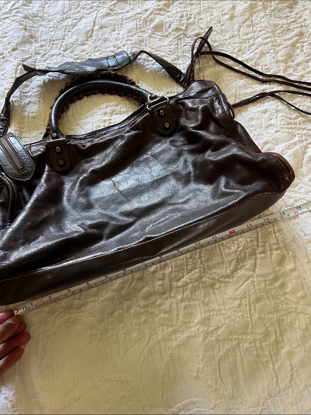 Balenciaga the City Leather Brown Shoulder Bag - Picture 10 of 17